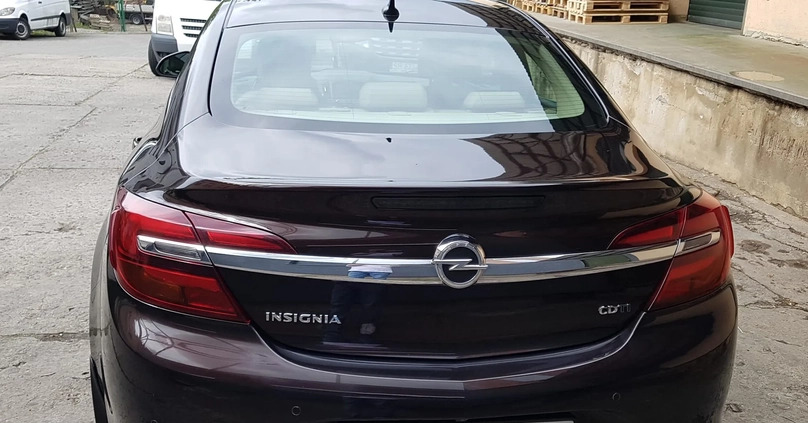 Opel Insignia cena 39000 przebieg: 170000, rok produkcji 2014 z Biała małe 37